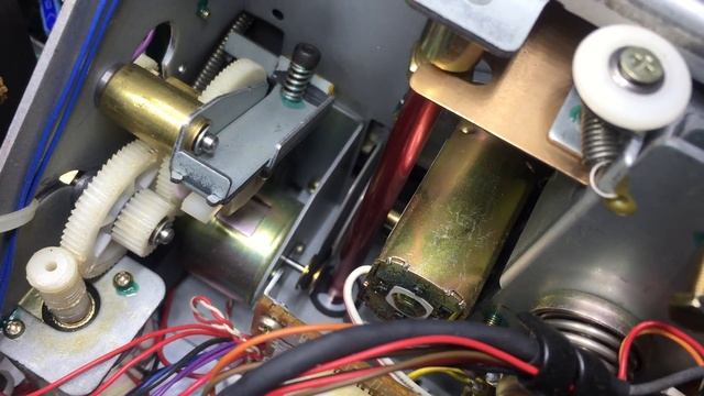 SANYO Dad M15 погнутый вал каретки лазера