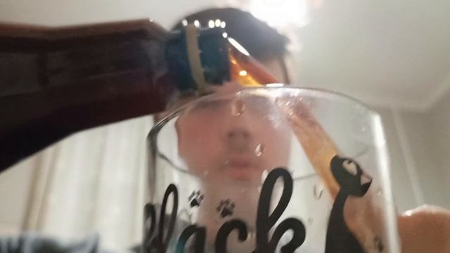 Куштую квас Ярило зі смаком меду 2 #огляд #drink #ярило