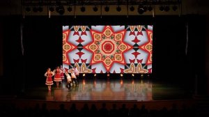 Русский танец «Проходки с бубнами»
