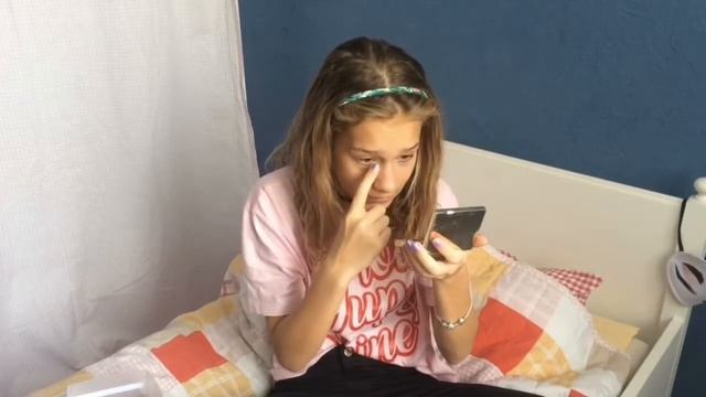 Очень странный макияж / Я бьюти блогер ?! смотреть онлайн