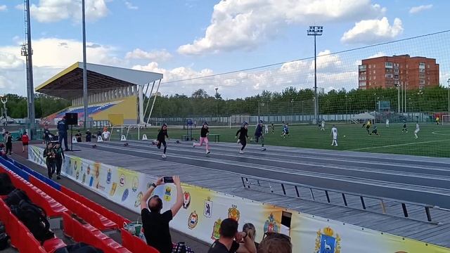 Подъем по штурмовой лестнице на учебную башню 2 этажа. смотреть онлайн