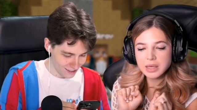 КОМПОТ И АНЯ ПОКРОВ ДЕЛАЮТ ЭКСТРИМАЛЬНЫЙ ВЫБОР В MINECRAF?