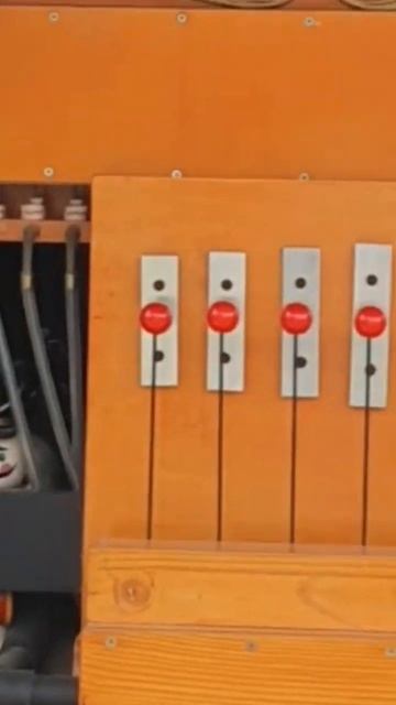 Музыкальный центр из прошлого на фестивале ГОЛЛАНДСК? смотреть онлайн