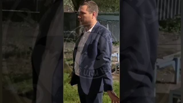 В Оренбургской области приезжие "трудоголики" забрали у ребенка банковскую карту смотреть онлайн