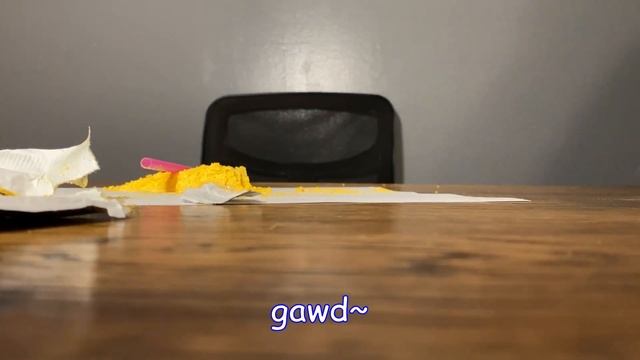 Snorting Macaroni Cheese-Powder [Вдыхаем сырный порошок]