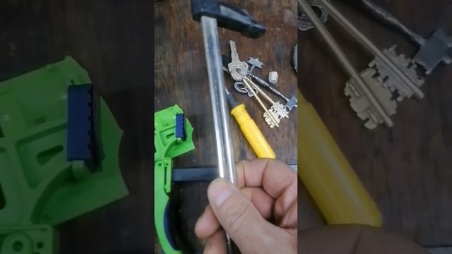 а че так можно было😂👍струбцина обязательно должна б смотреть онлайн