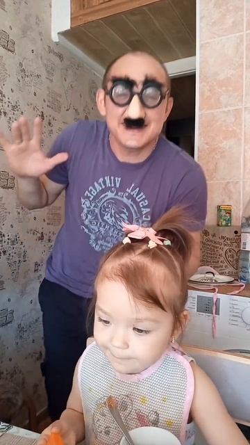 ДАРИТЕ ДЕВУШКАМ ЛАНДЫШИ 🤣🤣🤣 смотреть онлайн