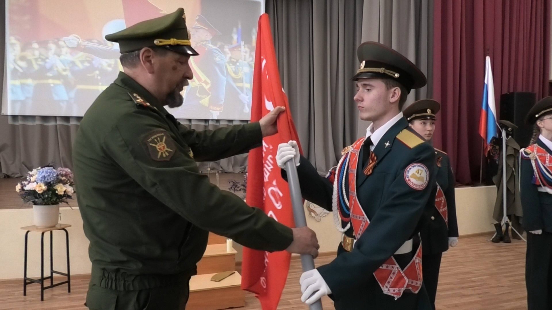 Эстафета Знамени Победы. 1 этап. Фильм-отчет #грантыгубернатора74 смотреть онлайн