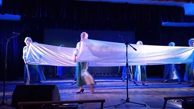 Оригинальный танец с полотнами) #танцы#