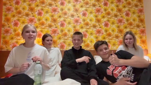 ВЛОГ поездки с коллективом в Санкт-Петербург! *дали не смотреть онлайн