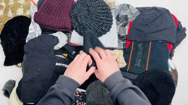 Мешок № н7261. Взрослые Шапки Микс, Швейцария! Арт 3799. Ве? смотреть онлайн