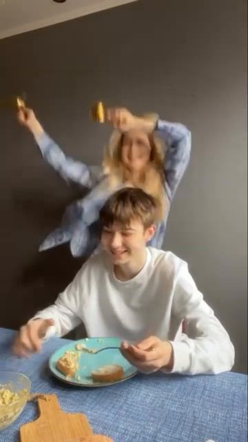 Быть мамой - это самое прекрасное, что может случится ? смотреть онлайн