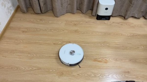 Redmond vr1325s Демонстрация уборки 3