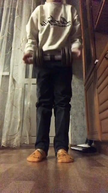 Поднимаю гантель день 3 смотреть онлайн