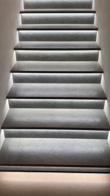 Подсветка ступеней в квартире. смотреть онлайн