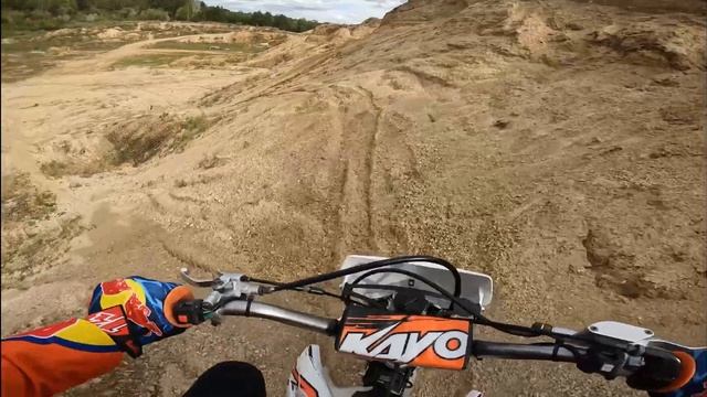 ПОКАТУШКА НА ПИТБАЙКАХ // КАРЬЕР // БЕРУ БОЛЬШИЕ ГОРКИ // смотреть онлайн