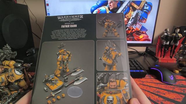 Фафнир Ранн и Претор Имперских кулаков Обзор фигурки. смотреть онлайн