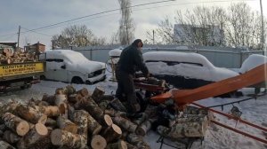 Дровокол и транспортёр для дров. Колю дрова у родитель