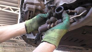 Замена рулевых наконечников и стоек заднего стабилизатора на Hyundai Elantra 1,6  Хендай Элантра