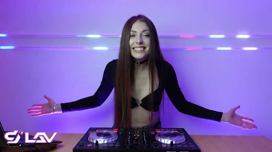 DJ LAV | EPISODE 8 | [Melodic Techno DJ Mix] смотреть онлайн