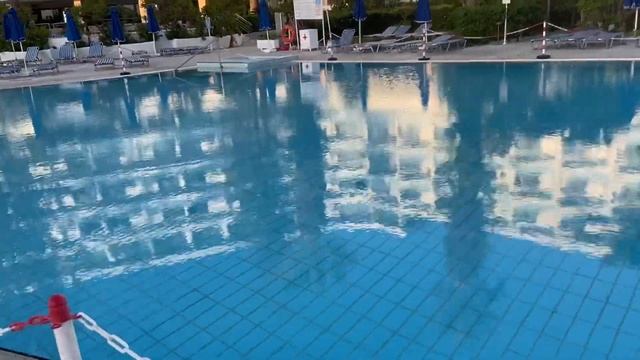 Последняя Видео Про бассейн ￼￼ смотреть онлайн