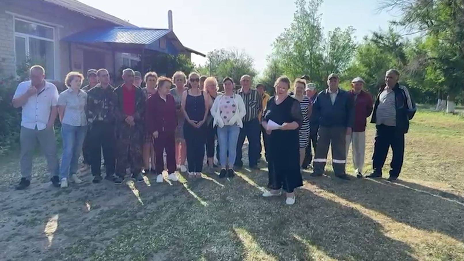 Жители саратовских сел сообщили президенту о «манекене» скорой помощи смотреть онлайн