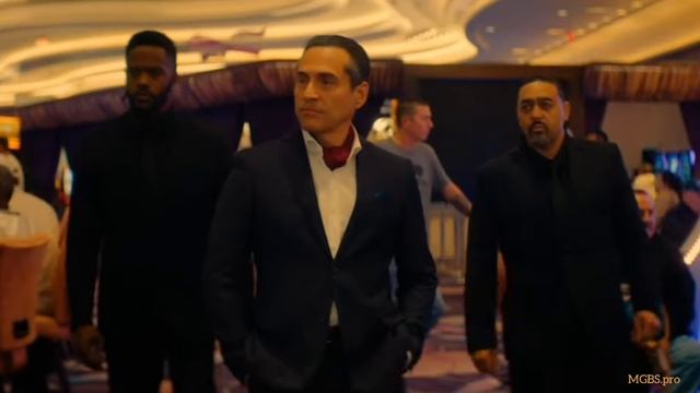 Сорвать банк 2 : Высокие ставки (2025) . Триллер , криминал . США . Трейлер смотреть онлайн