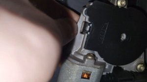 BMW E39 Ремонт люка. Замена направляющих.