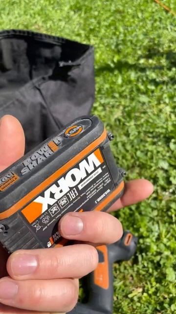 Дрель-шуруповерт WORX WX101 20V 30Нм аккумуляторная спустя д? смотреть онлайн