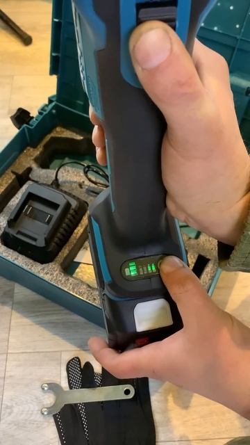 Китайская аккумуляторная болгарка МАКИТА смотреть онлайн