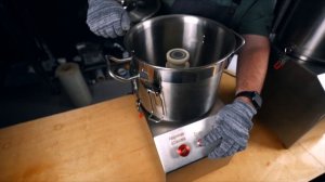 Куттер измельчитель для мяса промышленный HR-QS6A Foodatlas