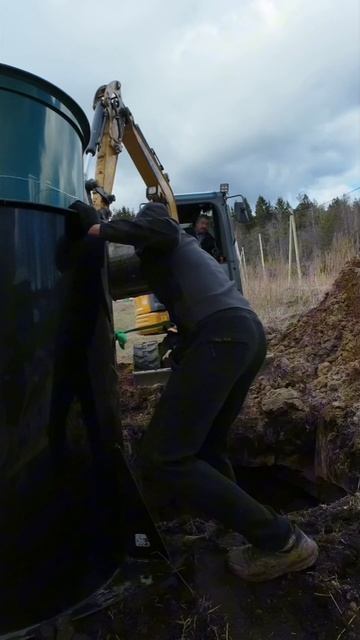 Установка септика в плывун #Дачный вопрос #установкас? смотреть онлайн