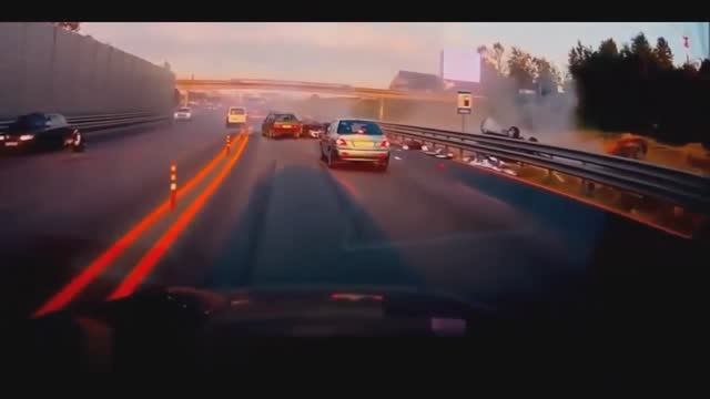 ЖЕСТОКИЕ АВАРИИ смотреть онлайн