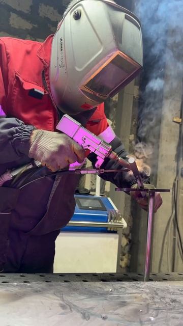 Замена линзы на лазерной сварке. #металлообработка  #к?