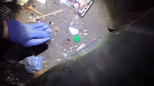 Выезд по мусоркам . Находки серебро .посуда, бытовая те