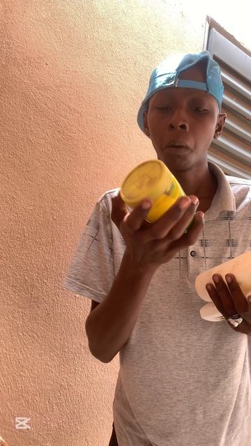 Что она ест 🤣🤣🫵