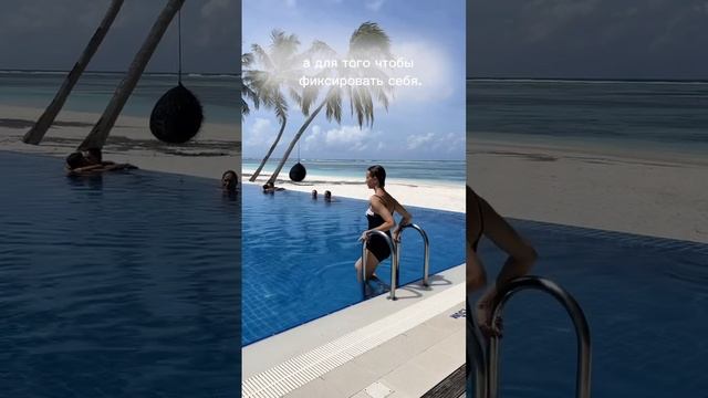 Опасный вход в бассейн 😨 смотреть онлайн