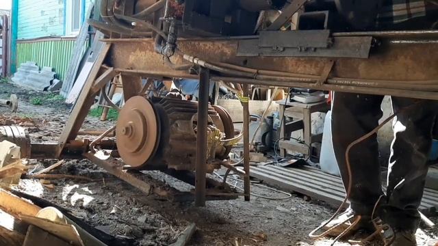 Дровокол самоделка передвигает сам себя смотреть онлайн