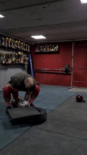 Гантель 130кг | Cyr Dumbbell смотреть онлайн