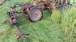 Самодельная сегментная косилка (Два активных ножа). СМТ Скорпион в работе, скашивание травы.