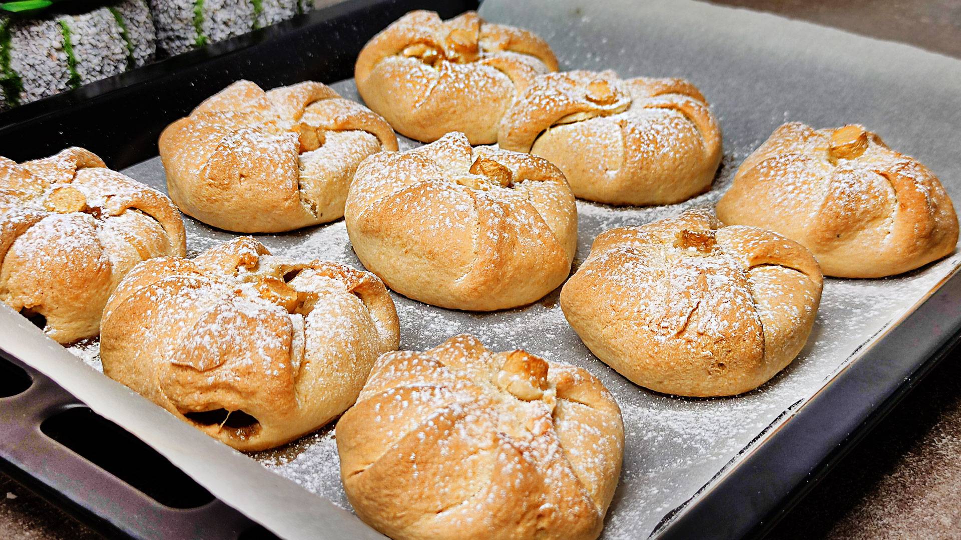 Яблочные лакомки на песочном тесте. Если не пробовали, присмотритесь. смотреть онлайн