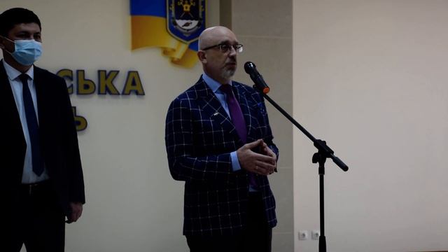 ПН TV: Министр Резников рассказал о строительстве квар? смотреть онлайн
