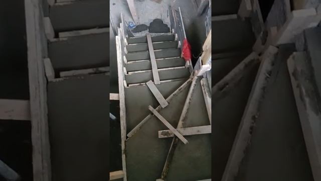 Монолитный лестница смотреть онлайн