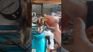 Не держит обратный клапан в скважине, запуск насосной