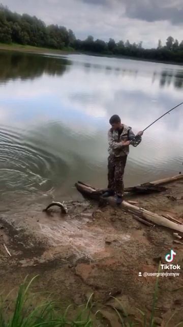 Ловля щуки на новом месте. Как узнать где она стоит . Сн