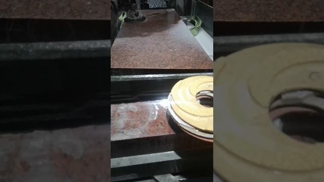 Даниловки полировка плиты  и накатка бафом плиты 180/80