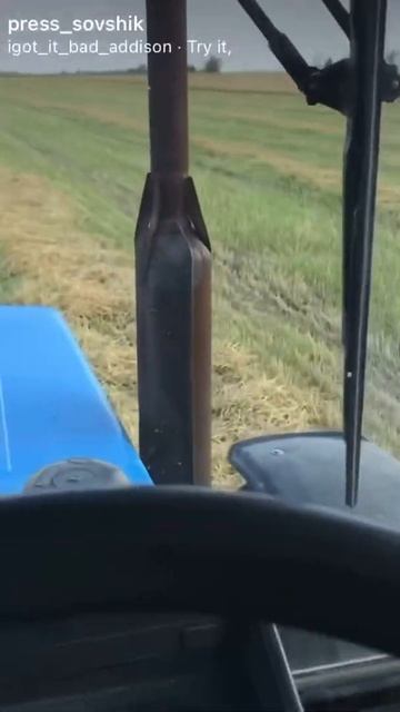 Трактор и пресс подборщик смотреть онлайн