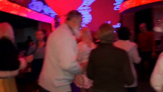 ЗАБЛУДИЛАСЬ ОСЕНЬ СРЕДЬ БЕРЕЗ ДА СОСЕН1 смотреть онлайн