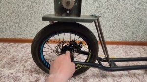 Самокат с бензиновым двигателем.