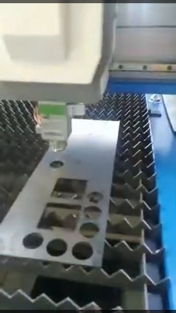 Лазерный станок 1500 из Китая смотреть онлайн